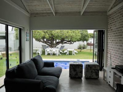 struisbaai-self-catering-beach-houseIMG 2076
